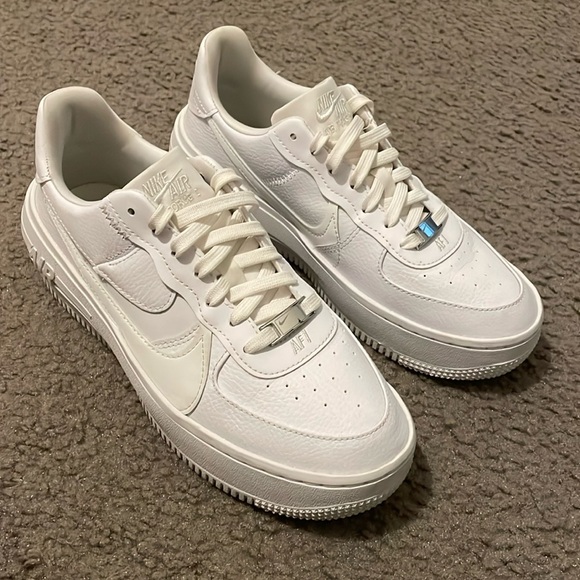 Nike Air Force 1 PLT.AF.ORM - Picture 2 of 9